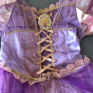 Rupunzel’s Pruole Princess Dress 🦎